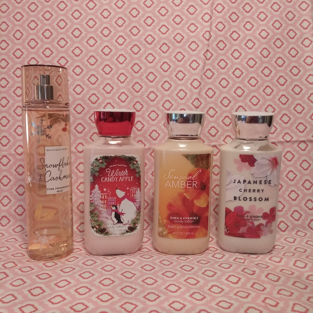 Bath & Body Works - GENTLY USED
